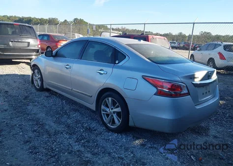 2015 Nissan Altima 2.5 Sv z USA, uszkodzony, nr VIN 1N4AL3AP2FC590224